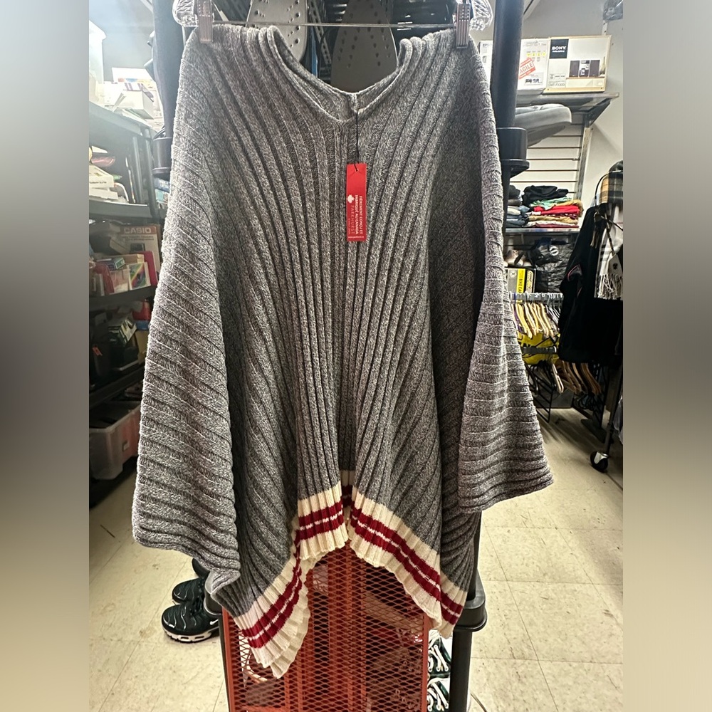 Ladies Parkhurst Poncho